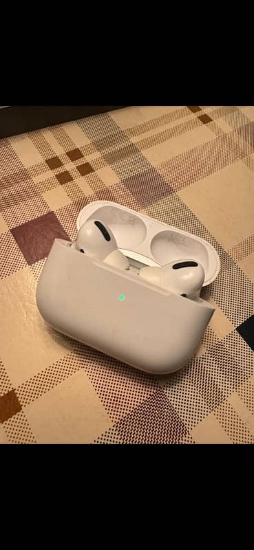 Airpods pro 10/10 with box all ok 4