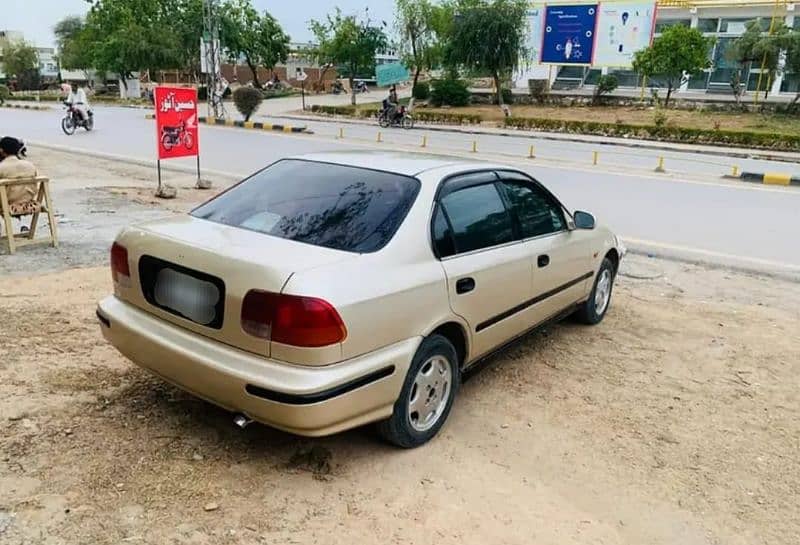 Honda Civic EXi 1997 3