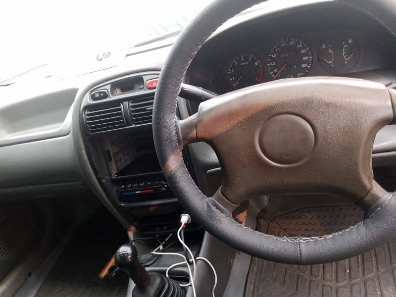 Suzuki Baleno 2004 10