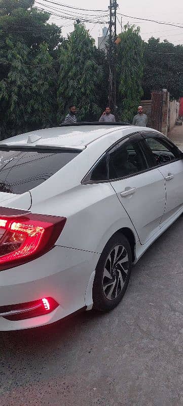 Honda Civic Oriel 2017 9