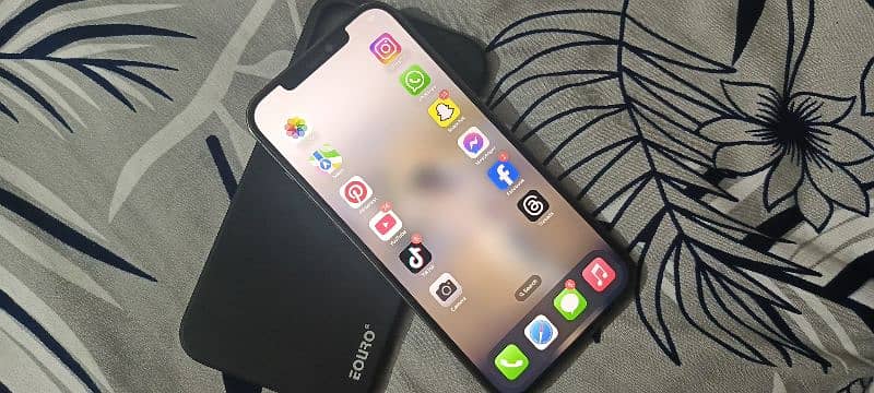 iphone 12 pro max 256gb Hk model 1