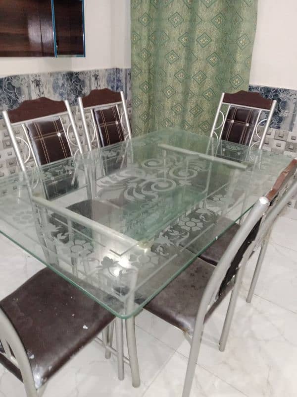 Dining Table with 6 chairs 1