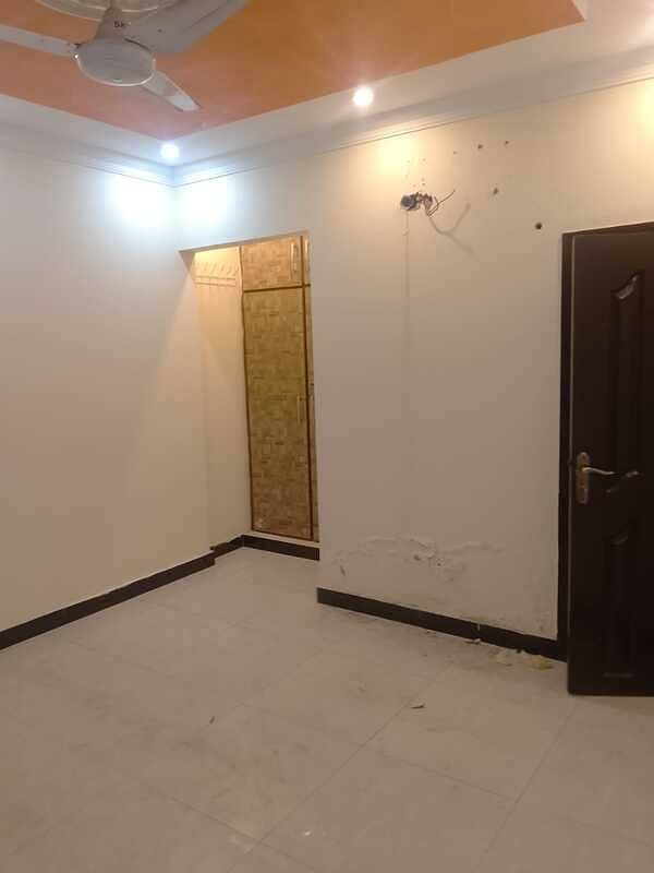 COMMERCIAL BUILDING FOR SALE IN JOHAR TOWN LAHORE PHASE 2, J2 BLOck 1