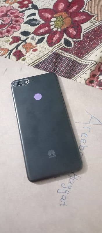 very good condition 10/9.5 ( Huawei y7 2018 ) 3gb 32gb 3