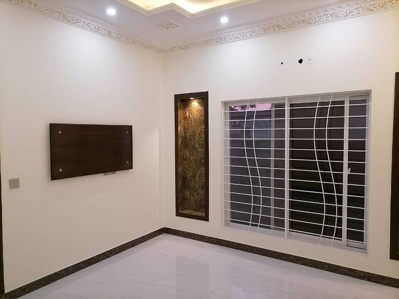 Prime Location 20 Marla Upper Portion For rent In Lahore 1