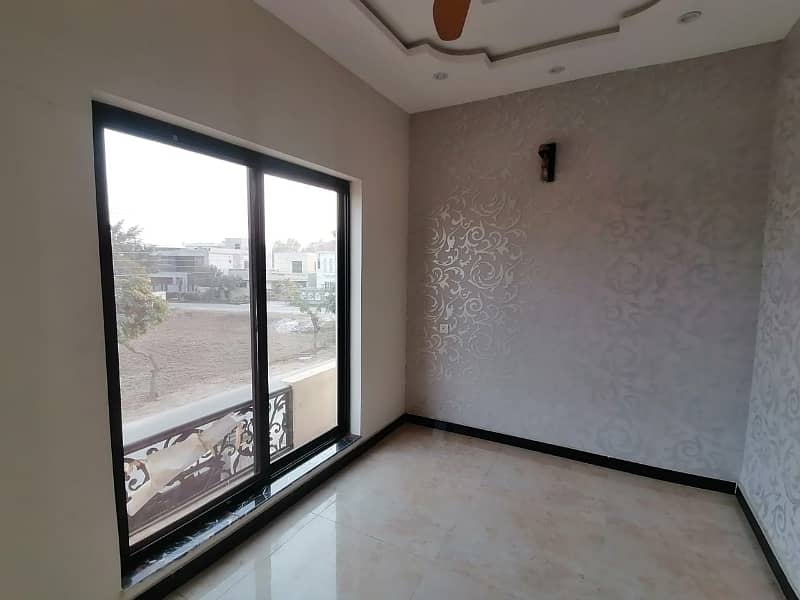 Prime Location House Of 20 Marla Is Available For rent In EME Society - Block F, Lahore 1