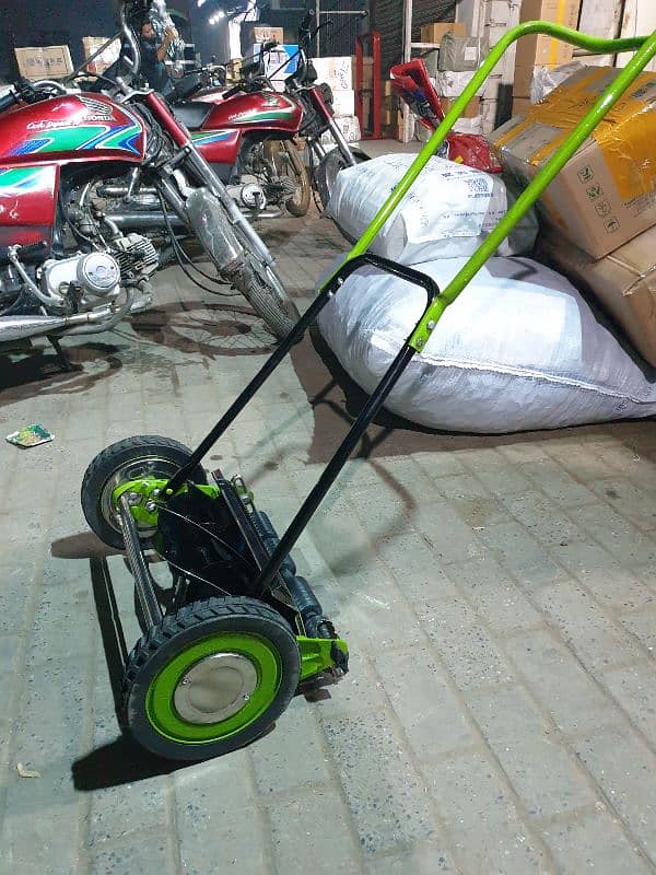 Lawn Mower, Grass Cutter, Grass Cutting Machine 2