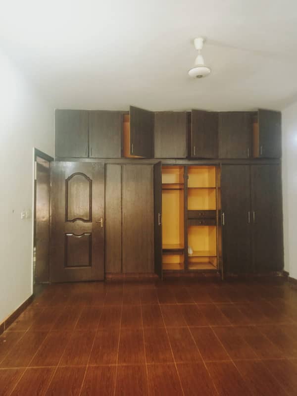 4-Bedroom House For Rent In Askari 11 Lahore 8