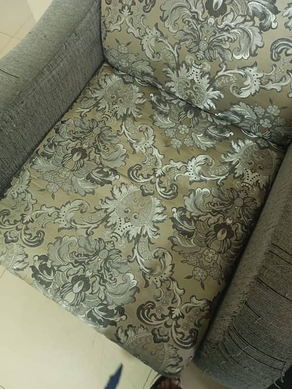 sofa very nice 2