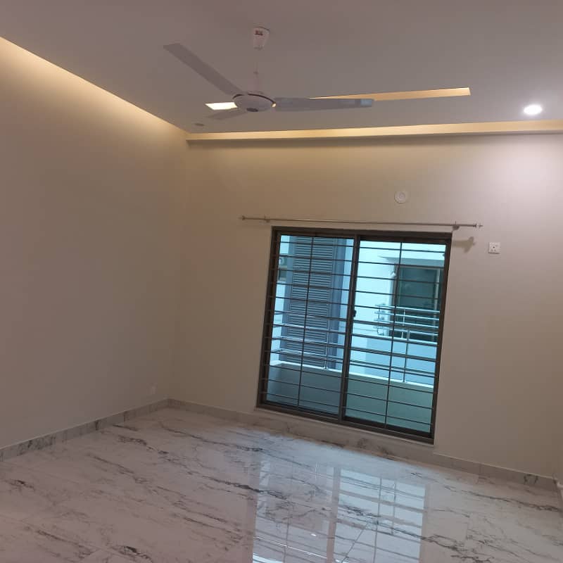 Brand New 3-Bedroom Flat For Rent In Sector D Askari 11 Lahore 4