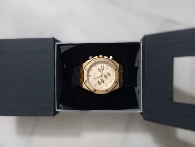 Original watch brand new with box waterproof phone number:03059919292 2