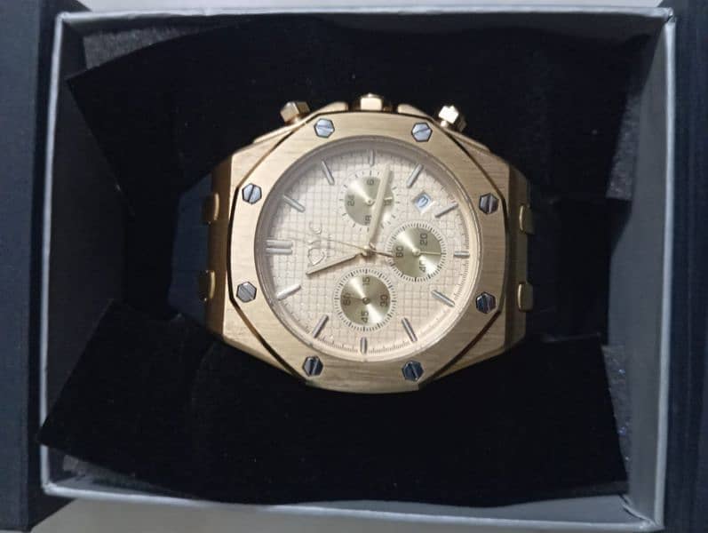 Original watch brand new with box waterproof phone number:03059919292 3