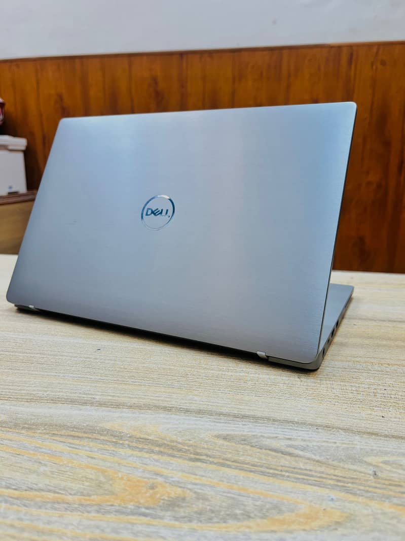 Dell latitude 7300 Core i7 | 8th gen  16GB | 256GB SSD 3