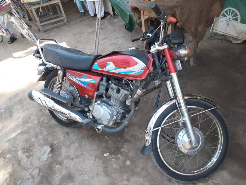 Honda with original parts 125 2018 *** URGENT SALE*** 1