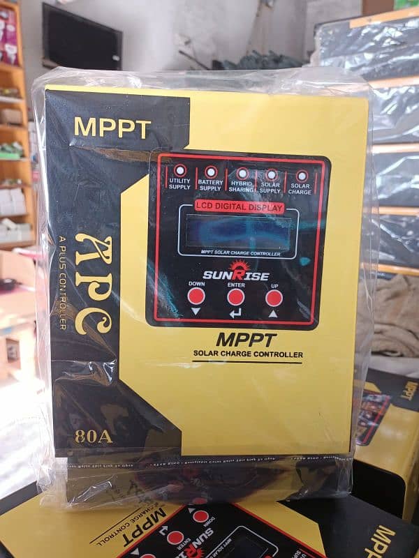 60/70/80/100amp MPPT charge controller. available wholesale price 0