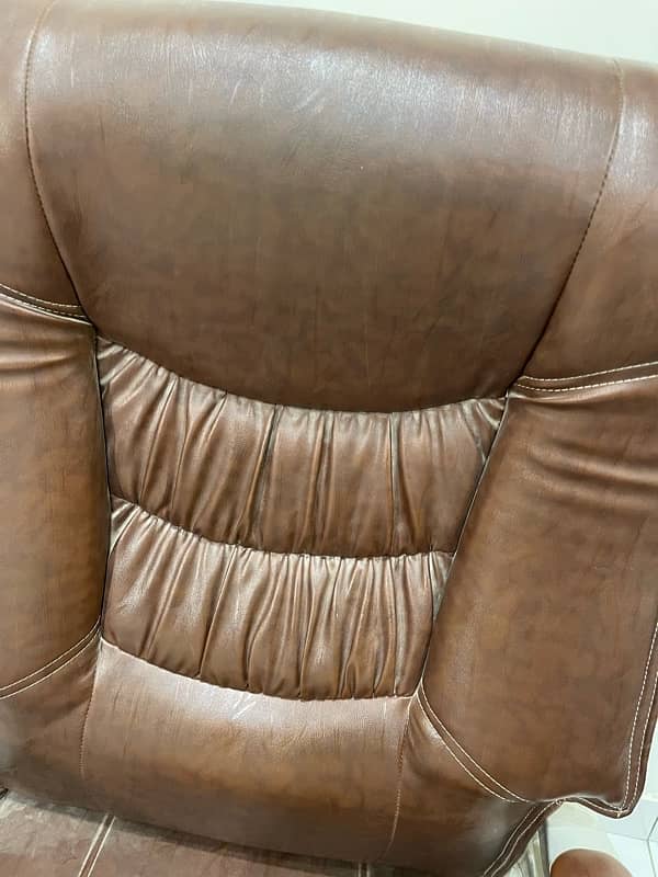 leather boss chair 3