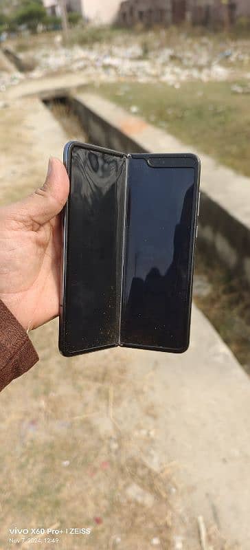 Galaxy fold 512 1