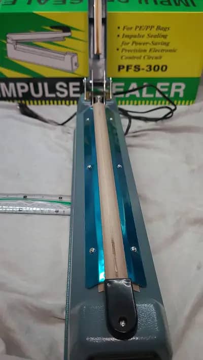 s 4,000 Impulse sealer / plastic bag sealer (size 16 inches) 14