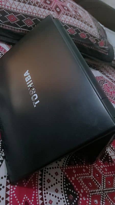 TOSHIBA BEST LAPTOP IN A LOW PRICE (urgent sale) 3