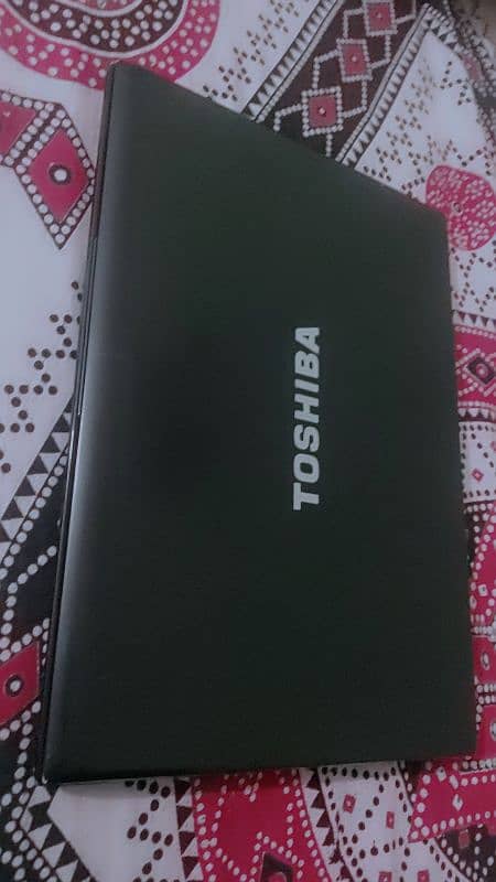 TOSHIBA BEST LAPTOP IN A LOW PRICE (urgent sale) 1