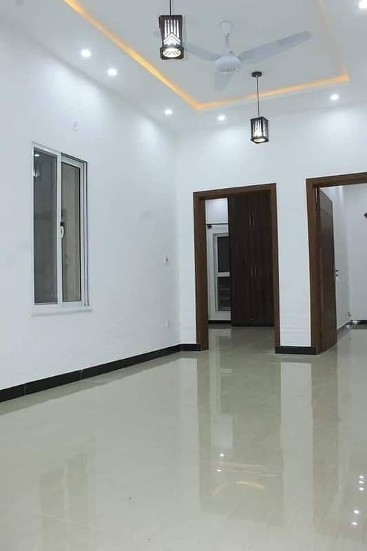 Tiles Floor 2 bed Portion Available For Rent in Gulraiz For Small Famil 3