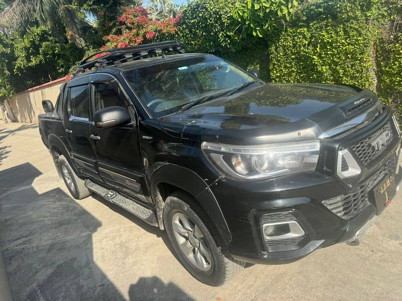 Toyota Hilux 2013 4