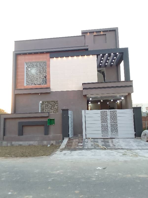 6 Marla Brand New House For Sale 0