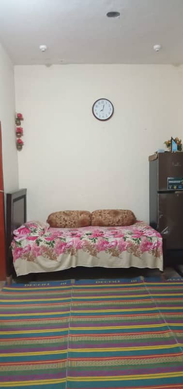 Ground portion house for rent. Location abdullah garden. 5