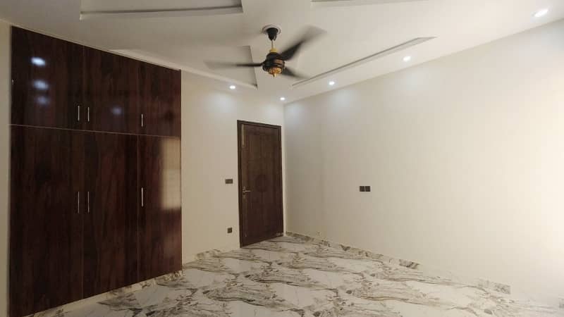 Stunning And Affordable Prime Location House Available For Sale In Bahria Nasheman - Zinia 13