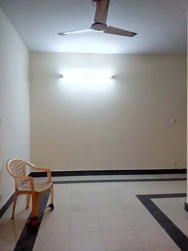 G11 5 25X50 GROUND PORTION FOR RENT 2 BED 1 BATH TILE FLOORING 1