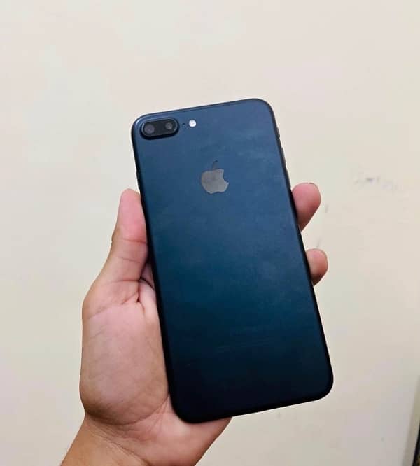 iPhone 7  plus 0