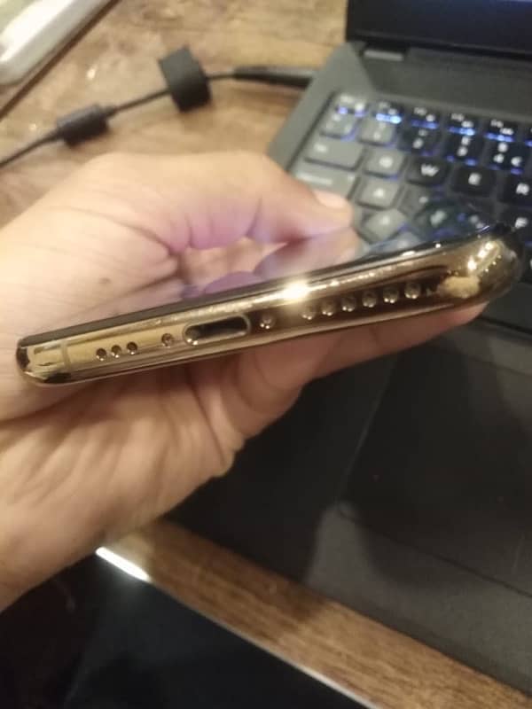 iphone xs for sell 6