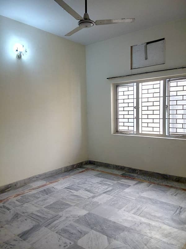 G11 7 MARLA UPPER PORTION FOR RENT 3 BED 3 BATH MARBLE FLOORING BORING 3