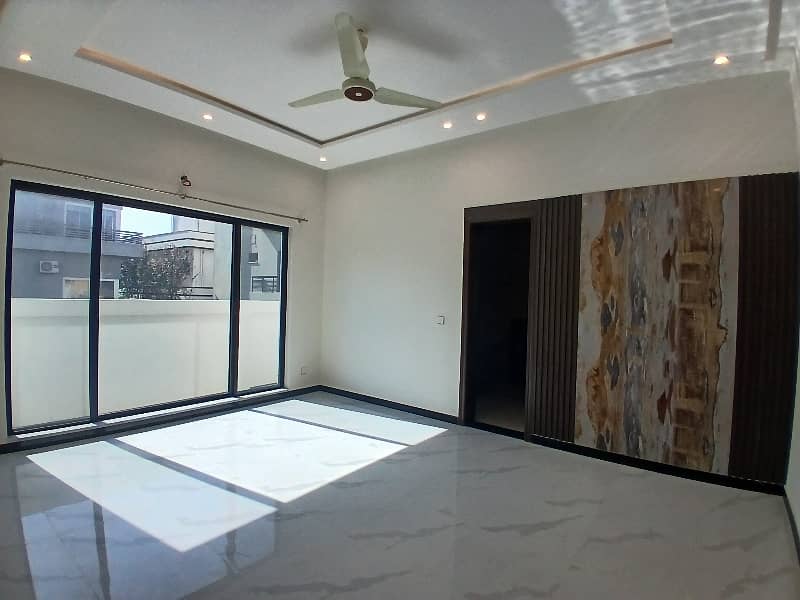 1 kanal Ground portion for rent DHA phase 2 2