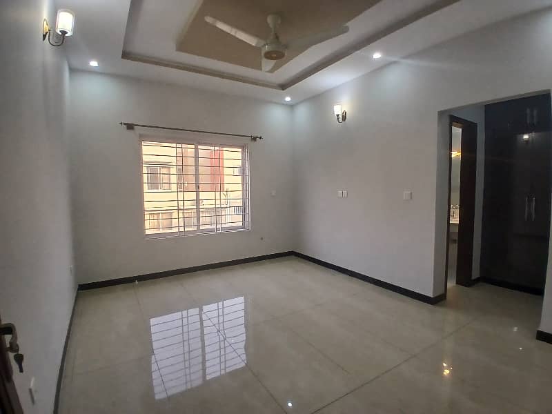 1 kanal upar portion for rent DHA phase 2 7