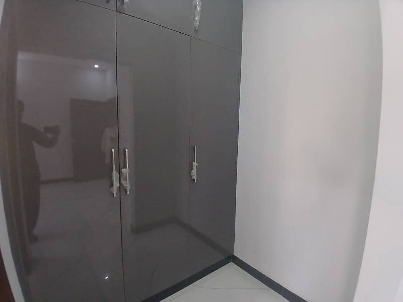 1 kanal upar portion for rent DHA phase 2 10