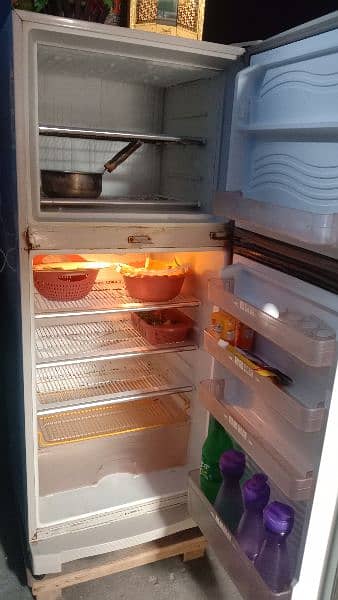 I have bought a new fridge so I am selling it. 6