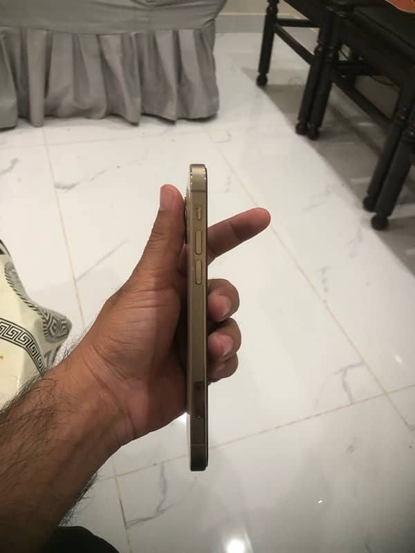 iphone 12 pro 256 gold approve 3