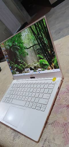 Dell xps 13 9370 core i7 / 7th Generation