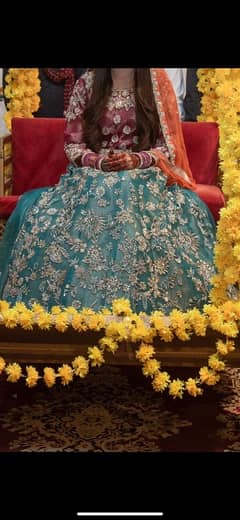 mehndi lehnga