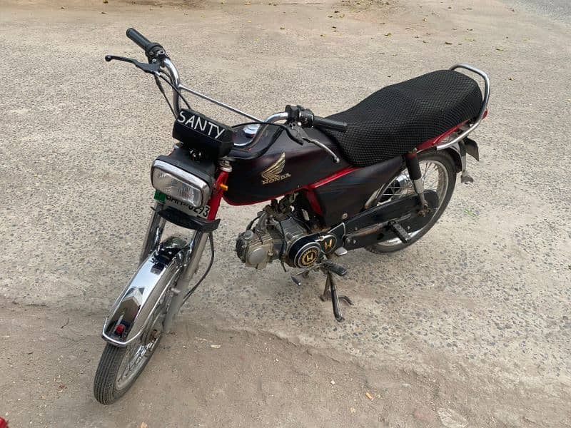 Honda CD 70 2019 condition excellent 4