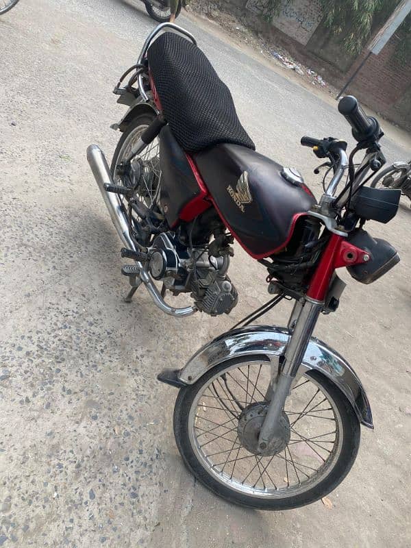 Honda CD 70 2019 condition excellent 7