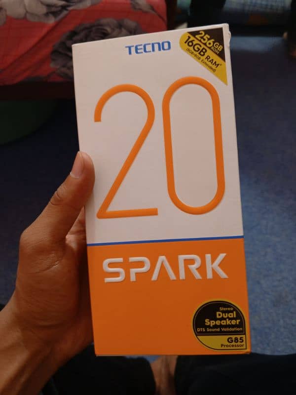 Tecno spark 20 with warranty or full box 8+8/256 2