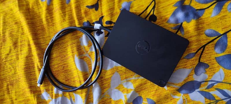 Dell C-tipe Dis play 0