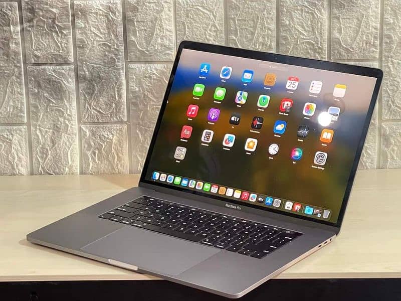 MacBook Pro 2018 Core i7 imported never used in Pakistan 4