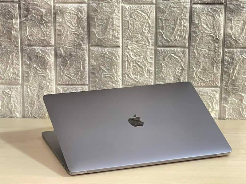 MacBook Pro 2018 Core i7 imported never used in Pakistan 6