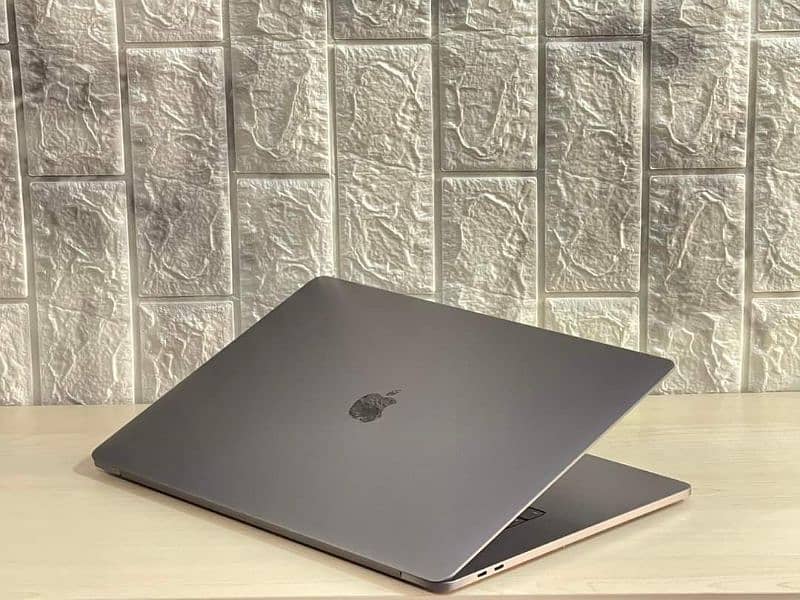 MacBook Pro 2018 Core i7 imported never used in Pakistan 8