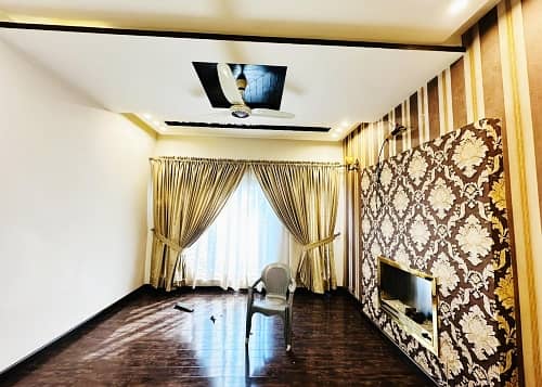 10 Marla House for sale in Paragon City imperial 1 12