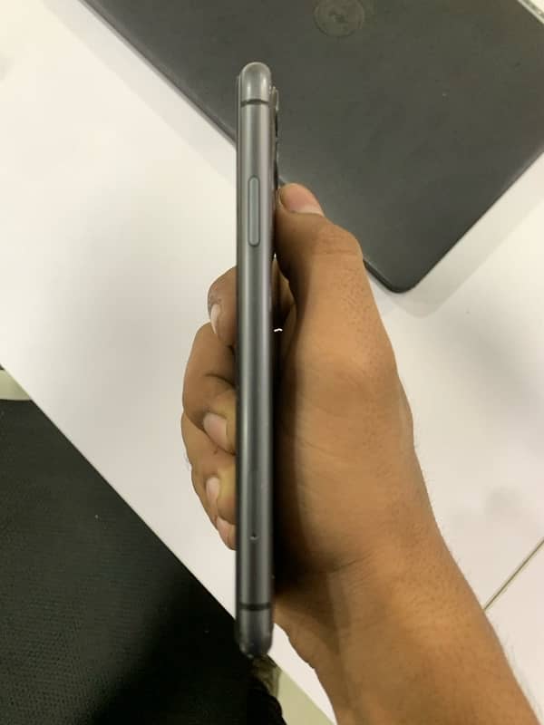 IPHONE 11 64GB (DUAL PHYSICAL PTA) 4