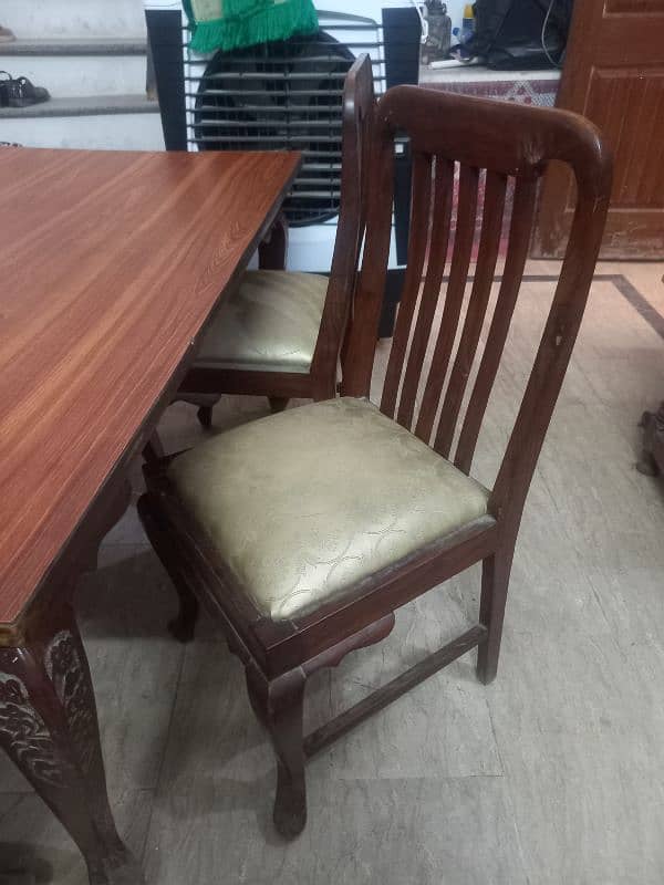 Dining table with 4 chairs 1